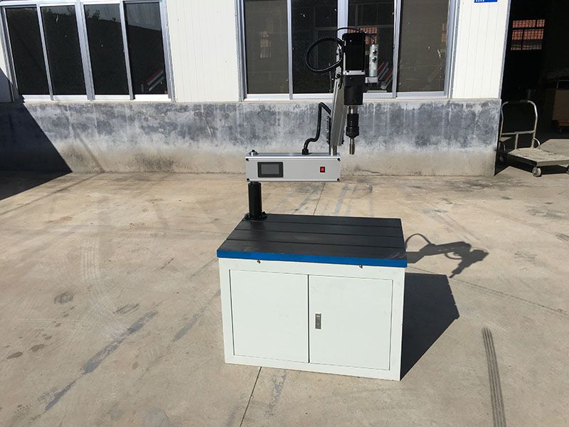 電動(dòng)攻絲機(jī)